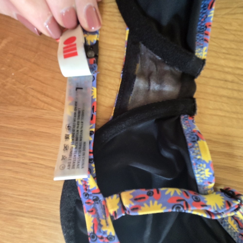 Solid & Striped Multicolor Graphic Bikini Top Gin… - image 8